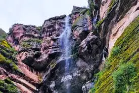 Farallones y cataratas de tecsecocha